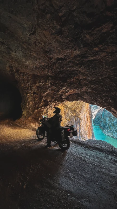 Dark Canyon Turquie — l'Euphrate dans la roche
