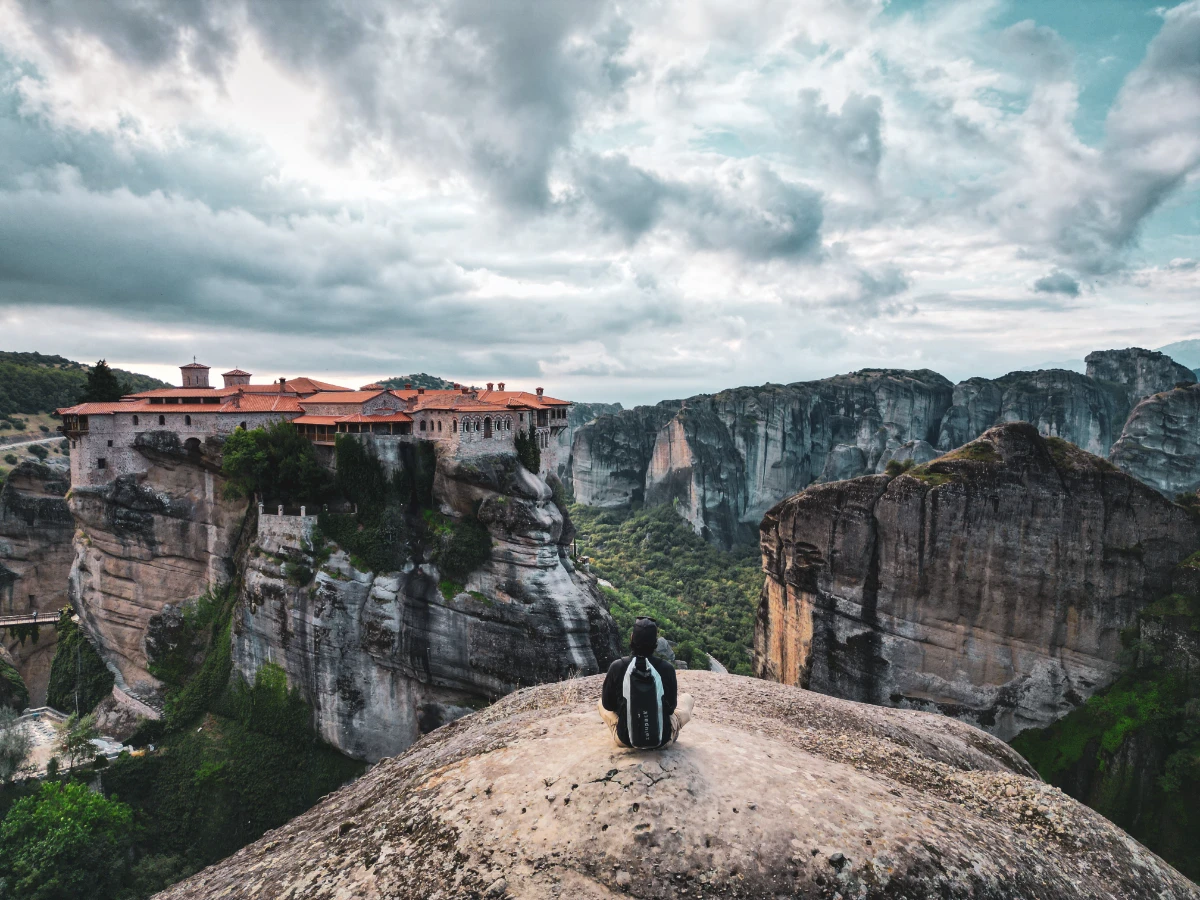 Les Météores en Grèce — monastères sur piliers de roche