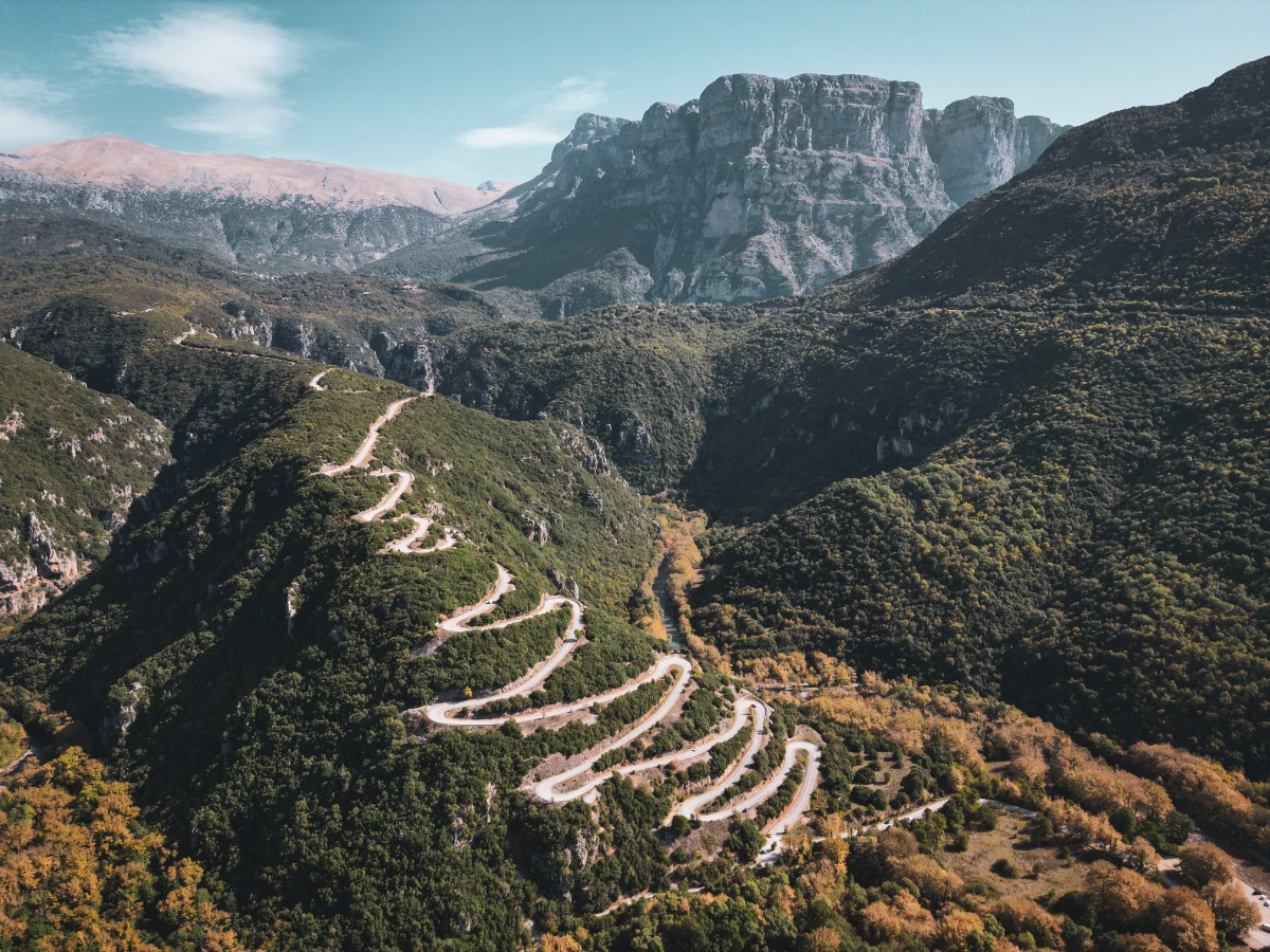Papingo hairpins Grèce
