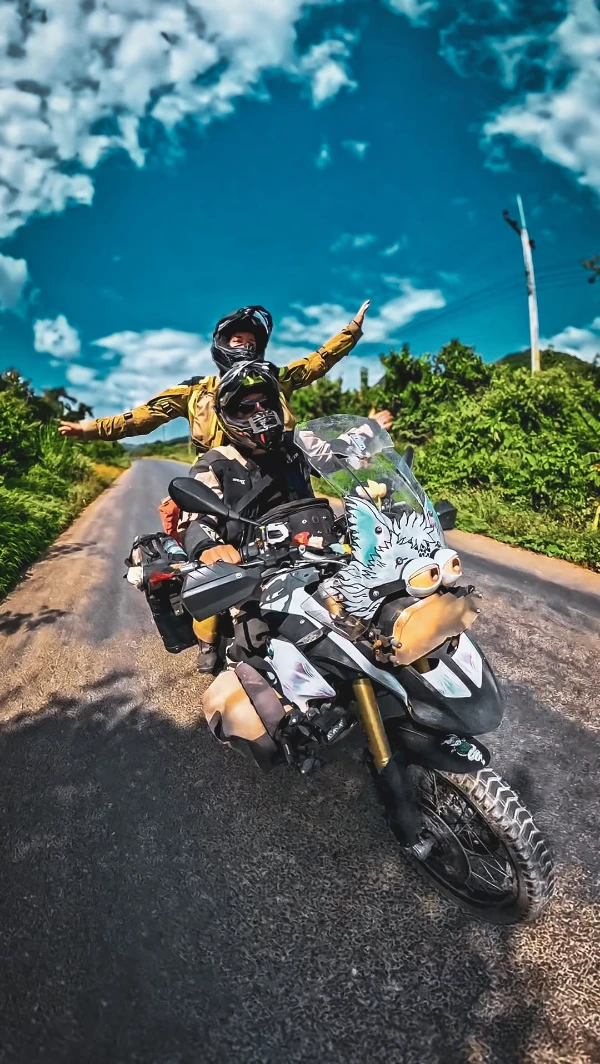 Insta360 remote control accessories for best 360 camera motorcycle setup