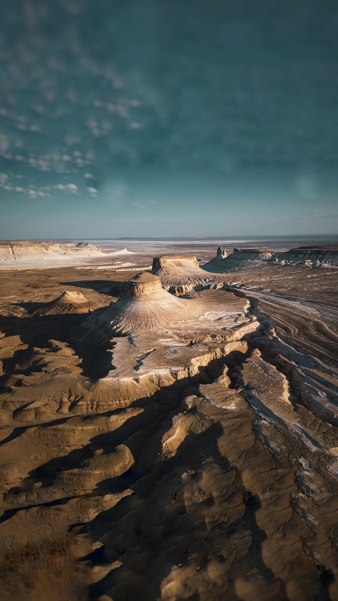 We found the best spot for wild camping — Bozjyra Mangystau