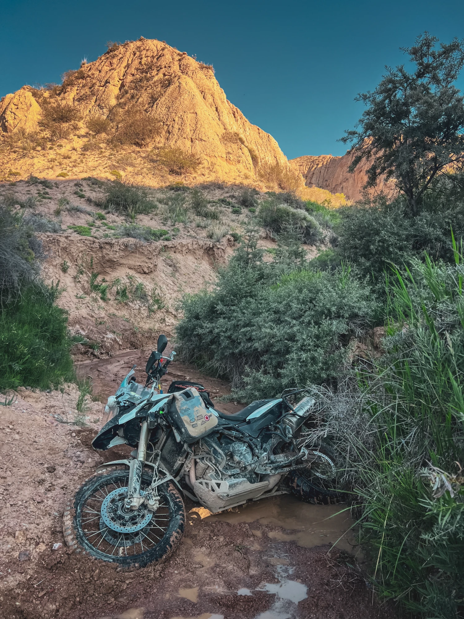 motorcycle travel Kyrgyzstan Mars Canyon Falkor