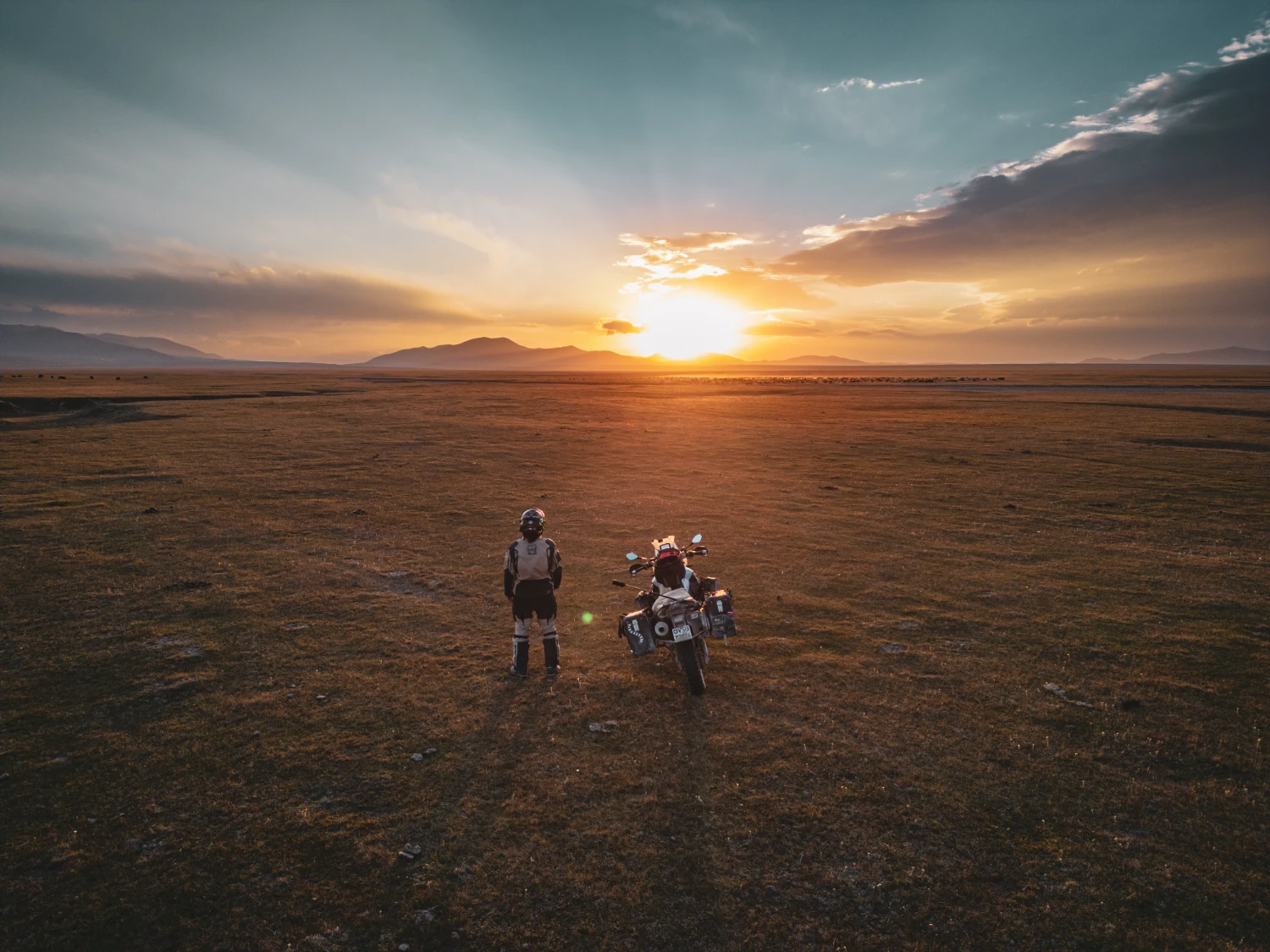 Kyrgyzstan motorbike travel
