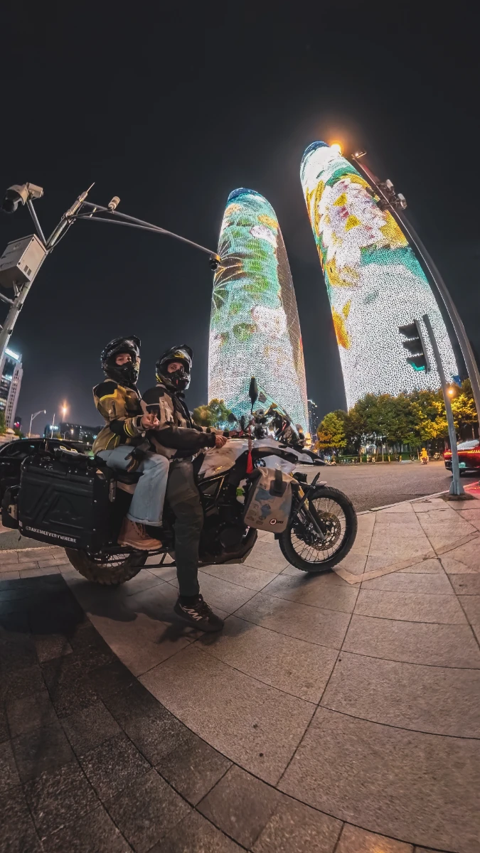 motorcycle travel Chengdu China city Falkor BMW